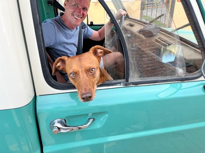 On the road again... #podenco #renault4 #onthaasten