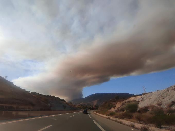 Een grijze deken over los Guajares, de Lecrínvallei en de Alpujarras