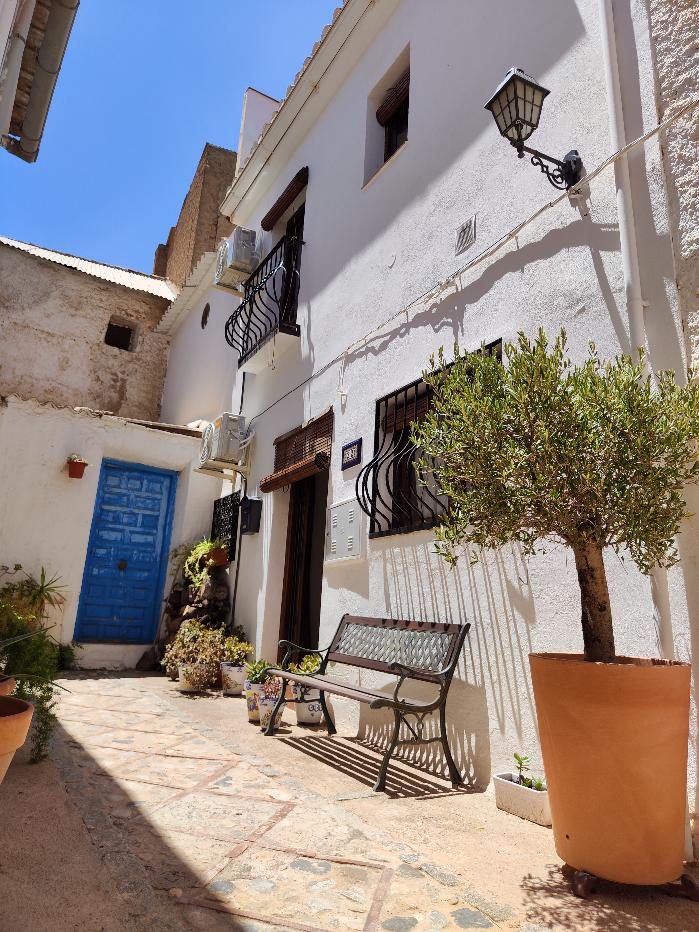 Una Más tussen Sierra en Costa, Casita Lolapaluza Lecrínvallei