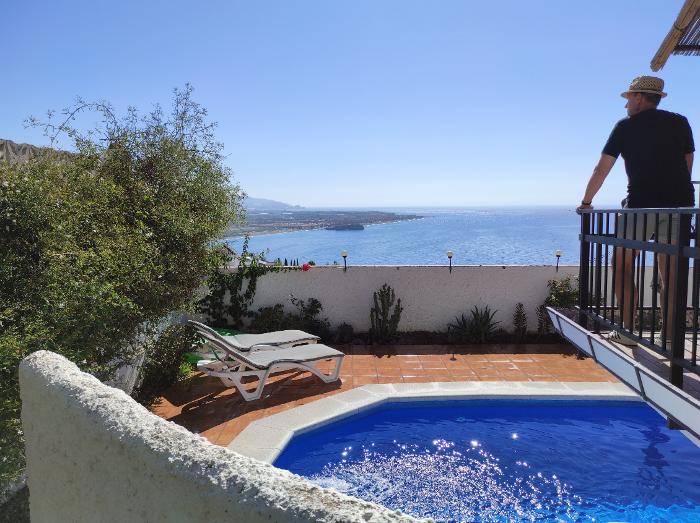 Villa met zwembad en zeezicht in Andalusië